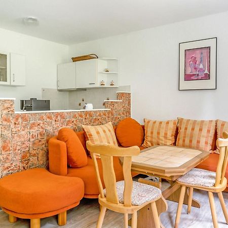 Holiday Home With Shared Pool In J Gersgr N Bad Reiboldsgruen Ngoại thất bức ảnh